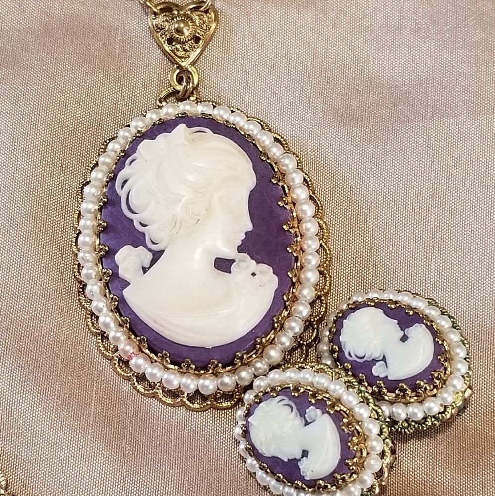 VINTAGE WEST GERMANY 1960 CAMEO